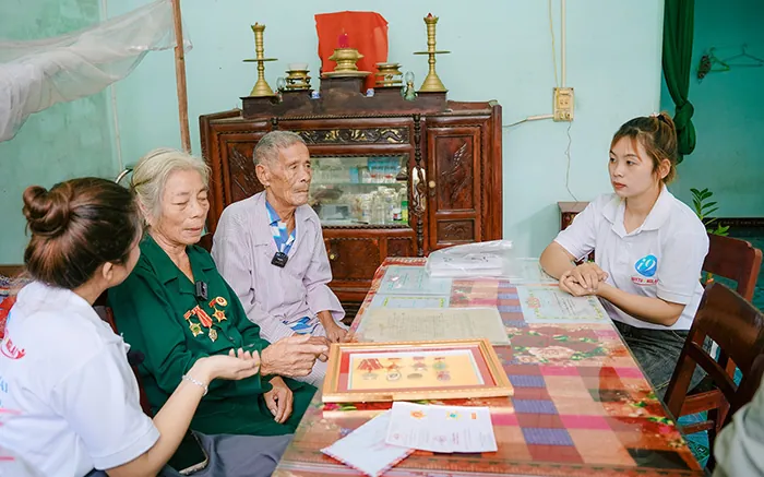 Hình ảnh minh họa bảo vệ trẻ vị thành niên khỏi cờ bạc trực tuyến.